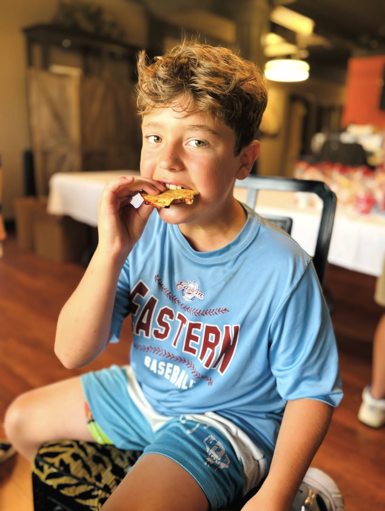 Kid volunteer at the Lunch Packing service day